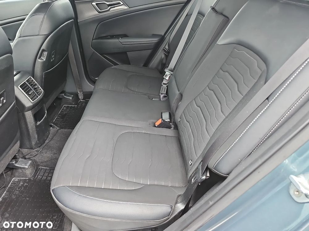 Kia Sportage 1.6 T-GDI MHEV Business Line 2WD DCT - 12