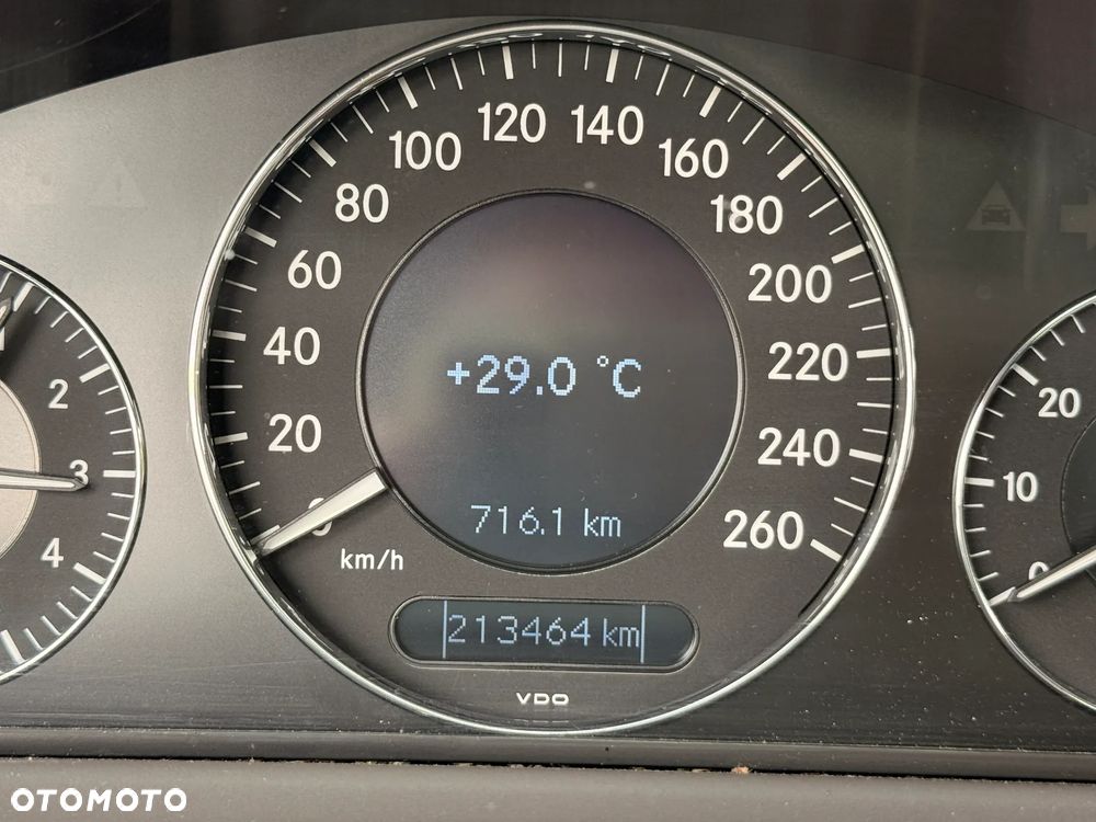 Mercedes-Benz CLK - 21