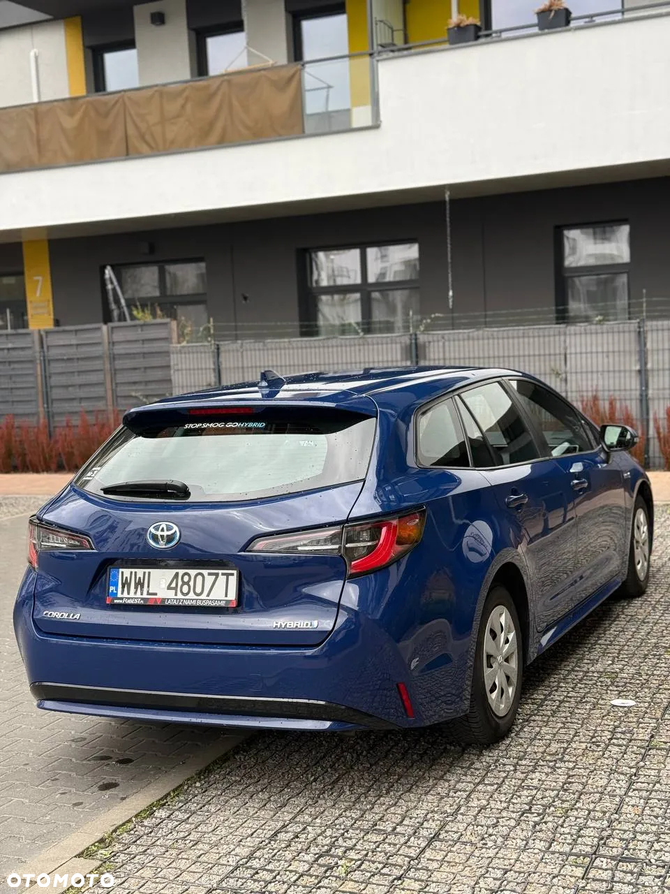 Toyota Corolla 1.8 Hybrid Active - 3