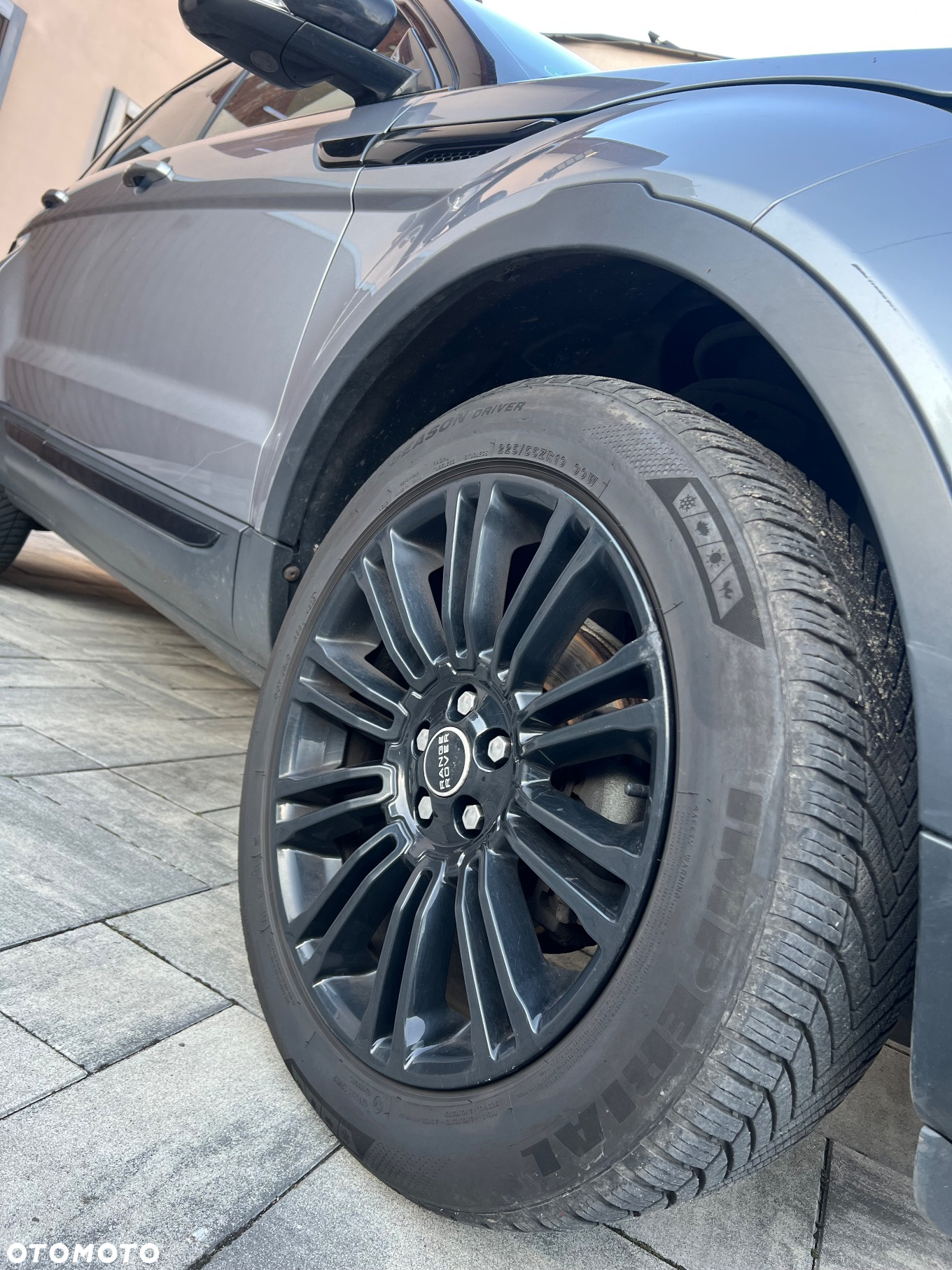 Land Rover Range Rover Evoque - 15