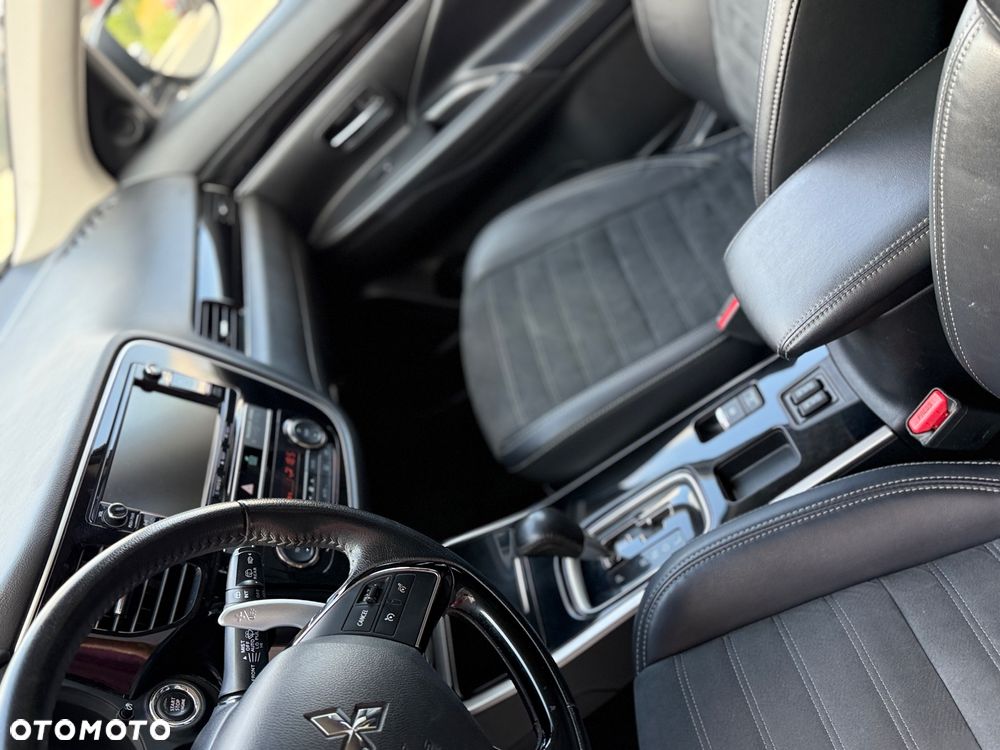 Mitsubishi Outlander 2.0 2WD CVT Diamant Edition+ - 7