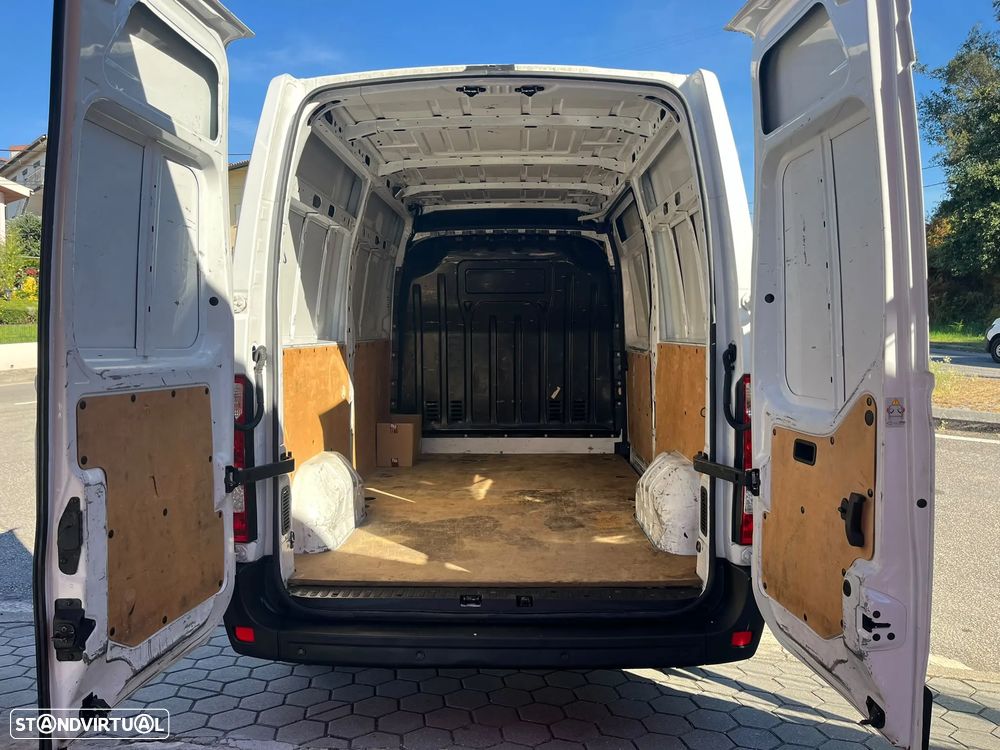 Renault Master | 2.3 DCI | 130 CV | 3 Lug. - 4