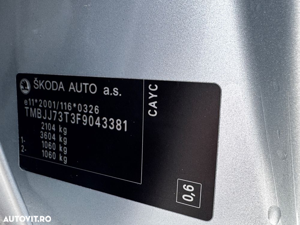 Skoda Superb 1.6 TDI GreenLine - 24