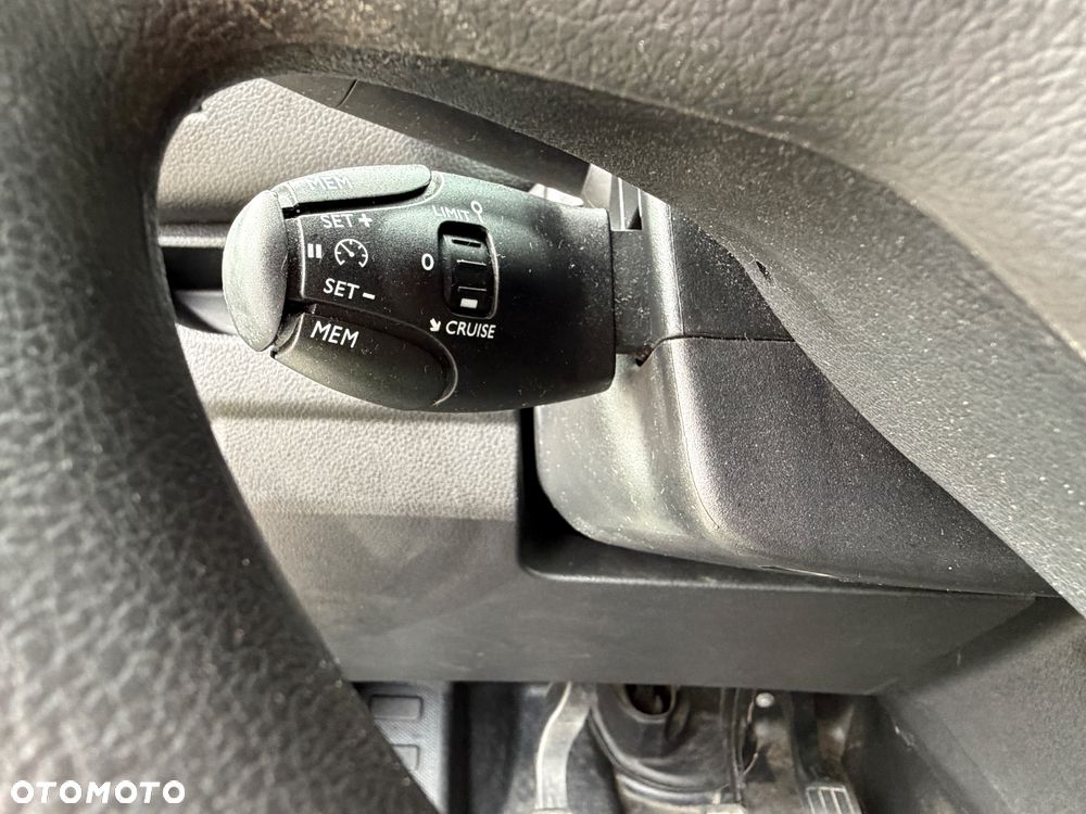 Opel Vivaro - 18
