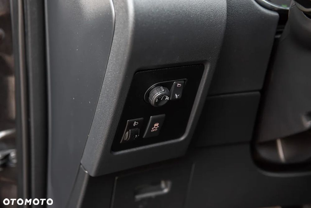 Nissan Qashqai 2.0 4 x 4 tekna - 16