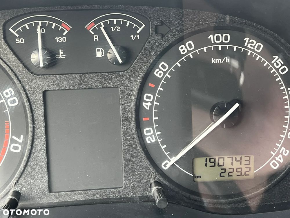 Skoda Octavia 1.6 Tour Classic - 23