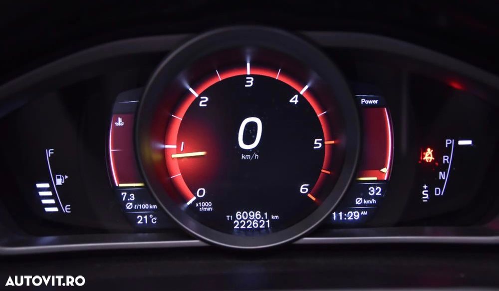 Volvo V40 D2 Aut. Kinetic - 4