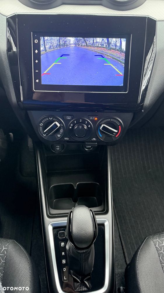 Suzuki Swift 1.2 Dualjet SHVS Premium Plus CVT - 13