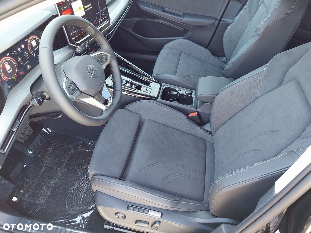 Volkswagen Golf Variant - 10