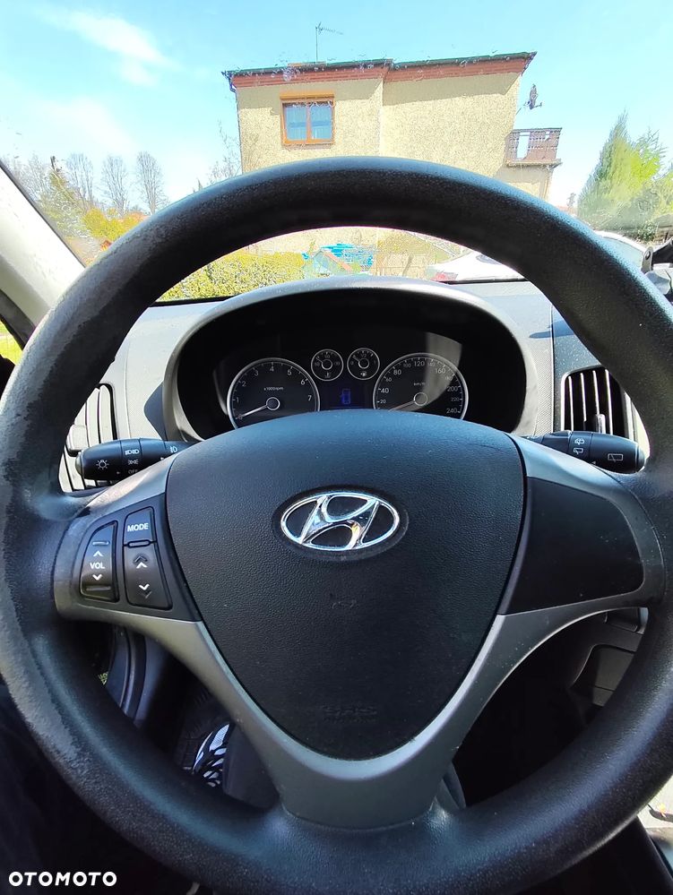 Hyundai i30 1.4 Classic - 8