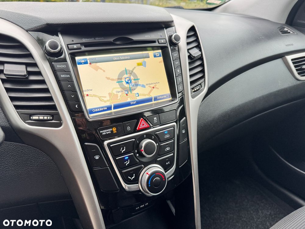 Hyundai i30 - 25