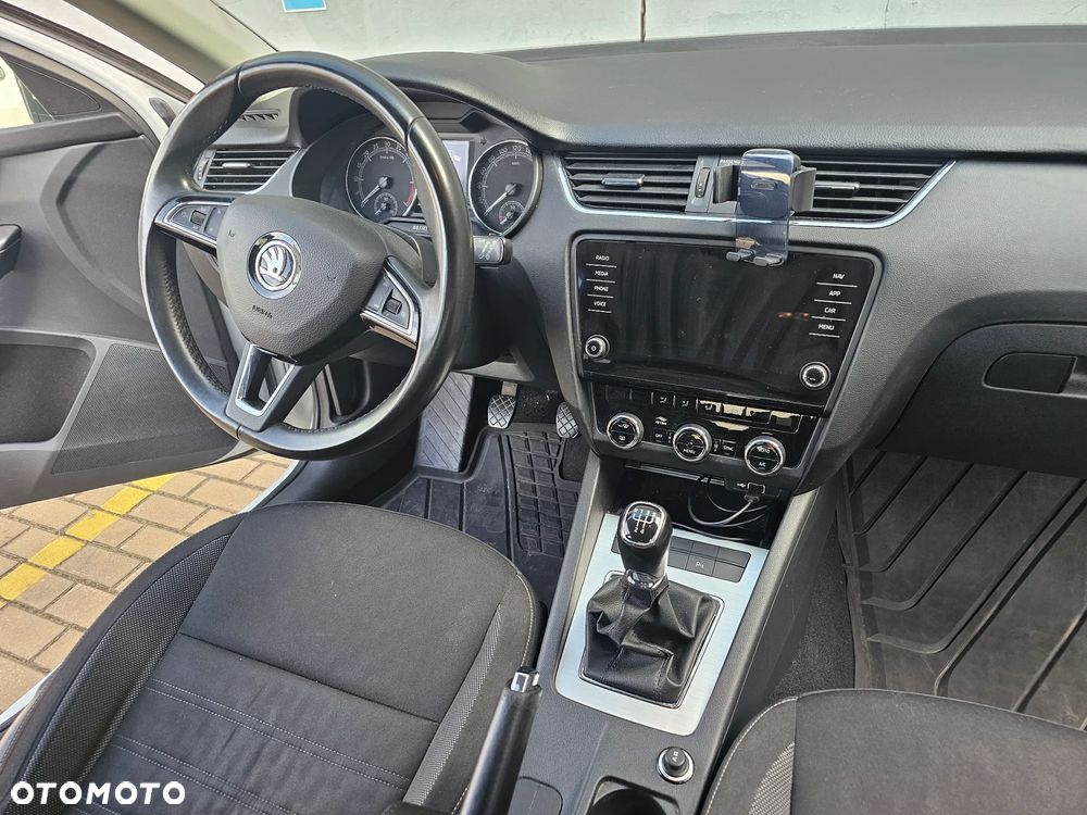 Skoda Octavia 1.6 TDI SCR Ambition - 18