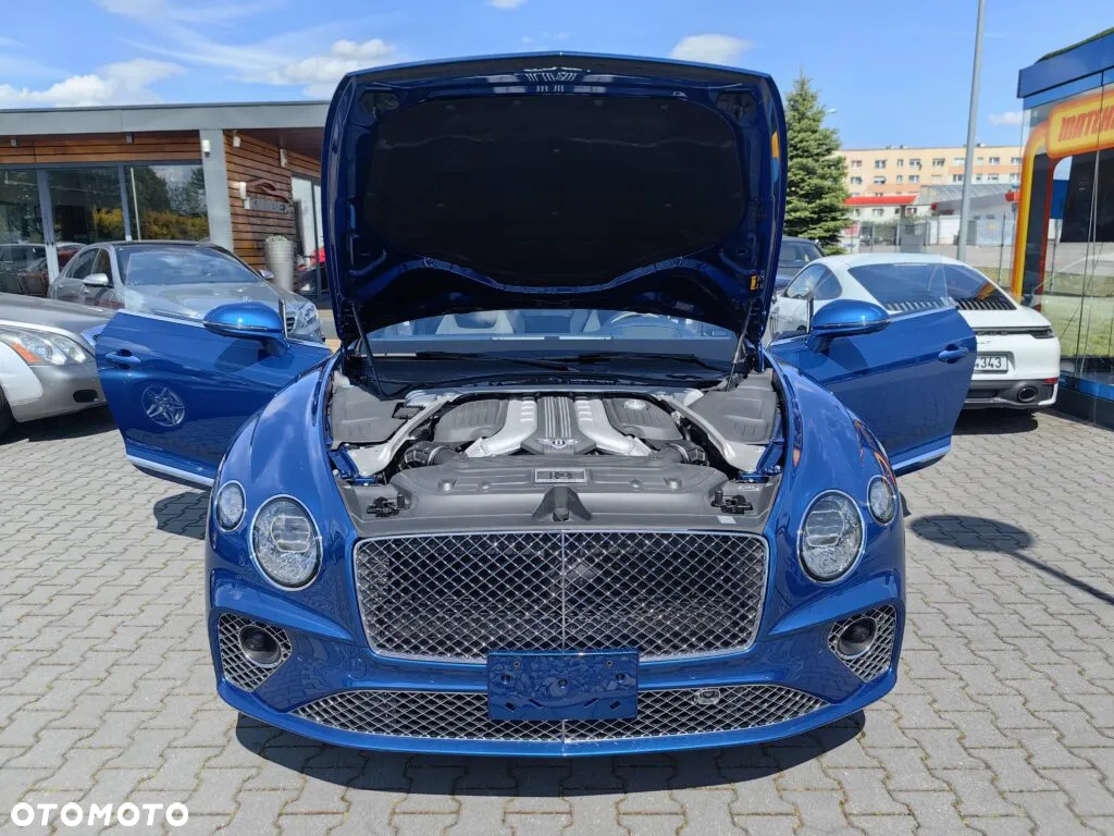Bentley Continental GT - 13