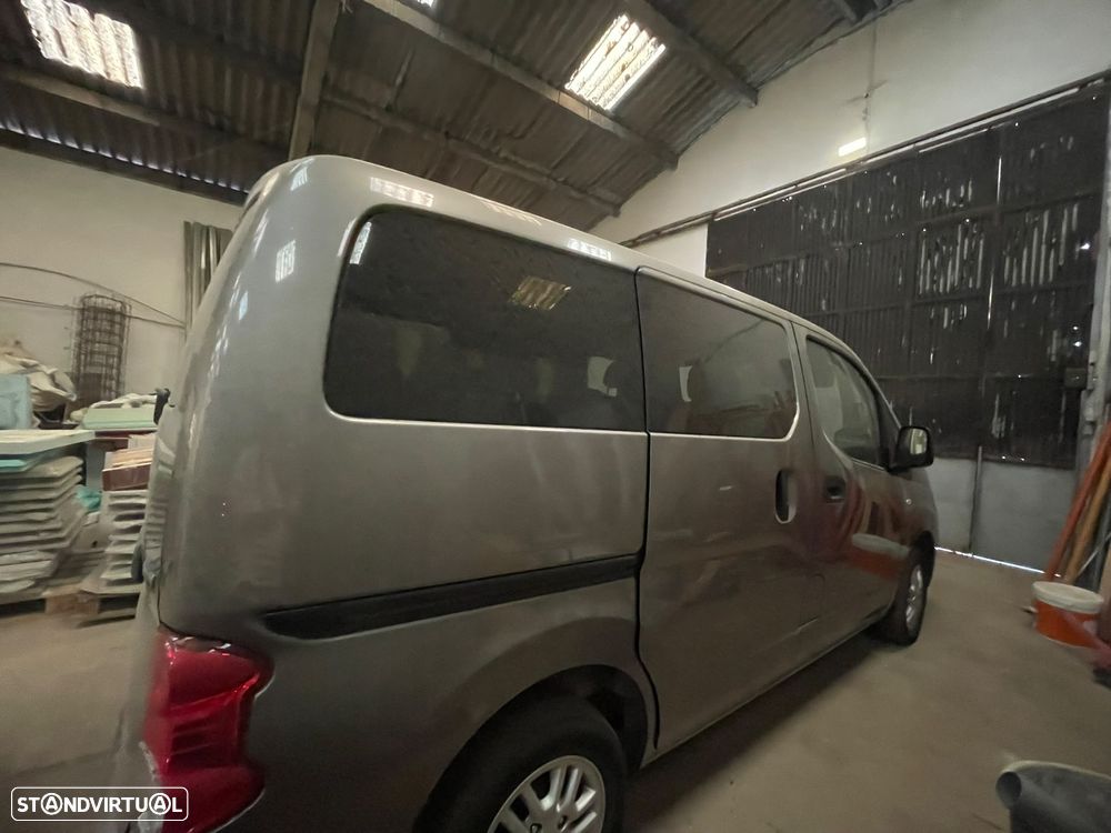 Nissan NV200 Combi - 9
