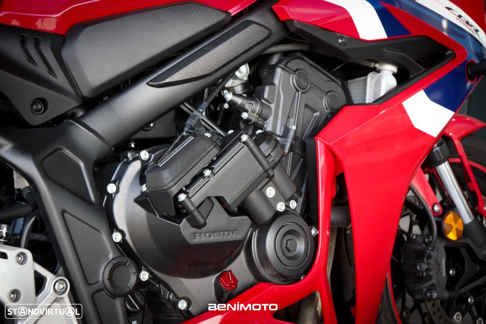 Honda CBR 650RR - 14