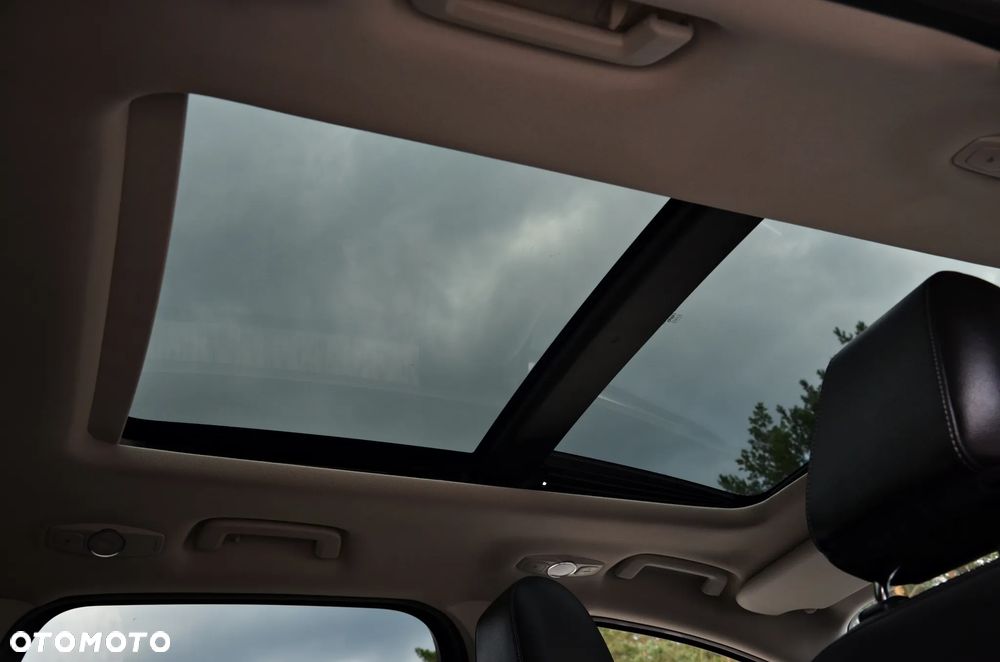 Ford Kuga 2.0 TDCi 4x4 Titanium - 37