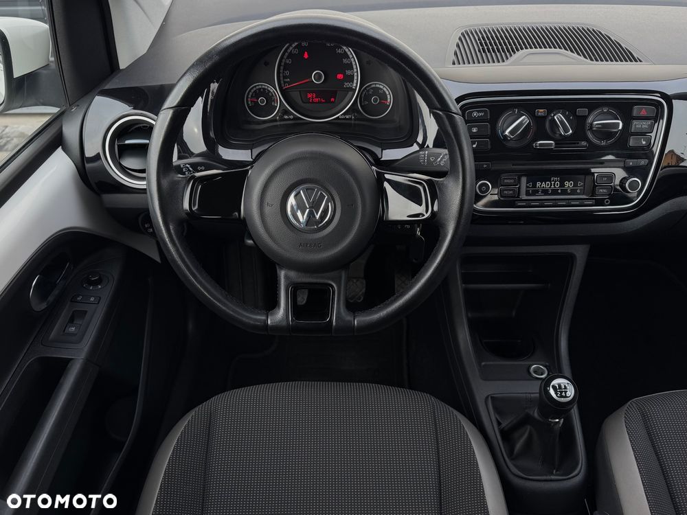 Volkswagen up! - 9