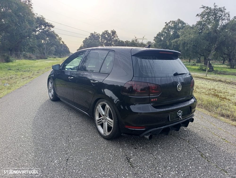 VW Golf 2.0 GTI DSG - 5