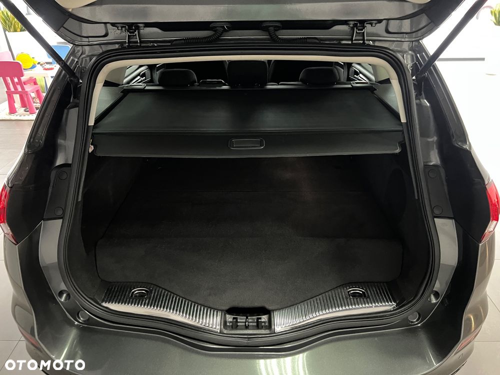 Ford Mondeo SW - 31