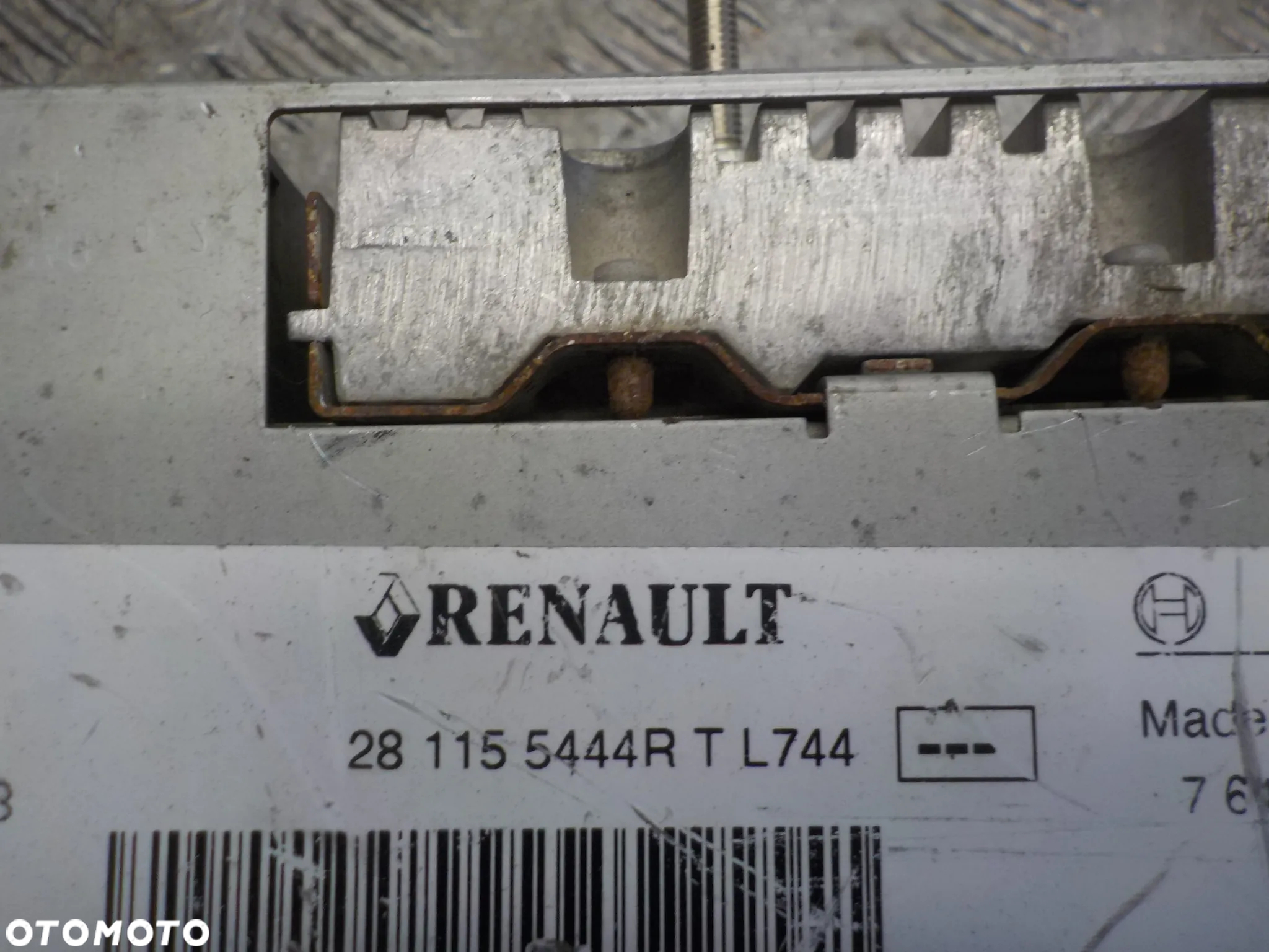 RENAULT MASTER III RADIOODTWARZACZ 281155444R - 2
