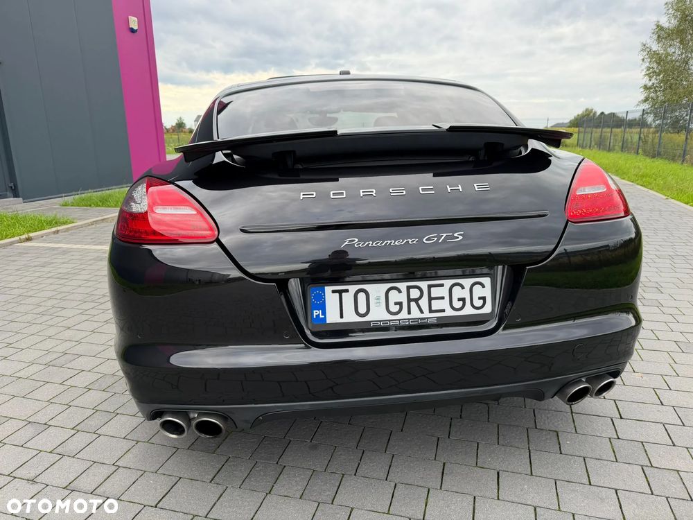 Porsche Panamera - 12
