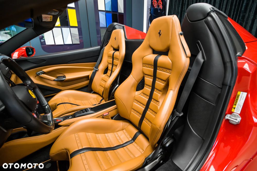 Ferrari F8 Spider Standard - 22
