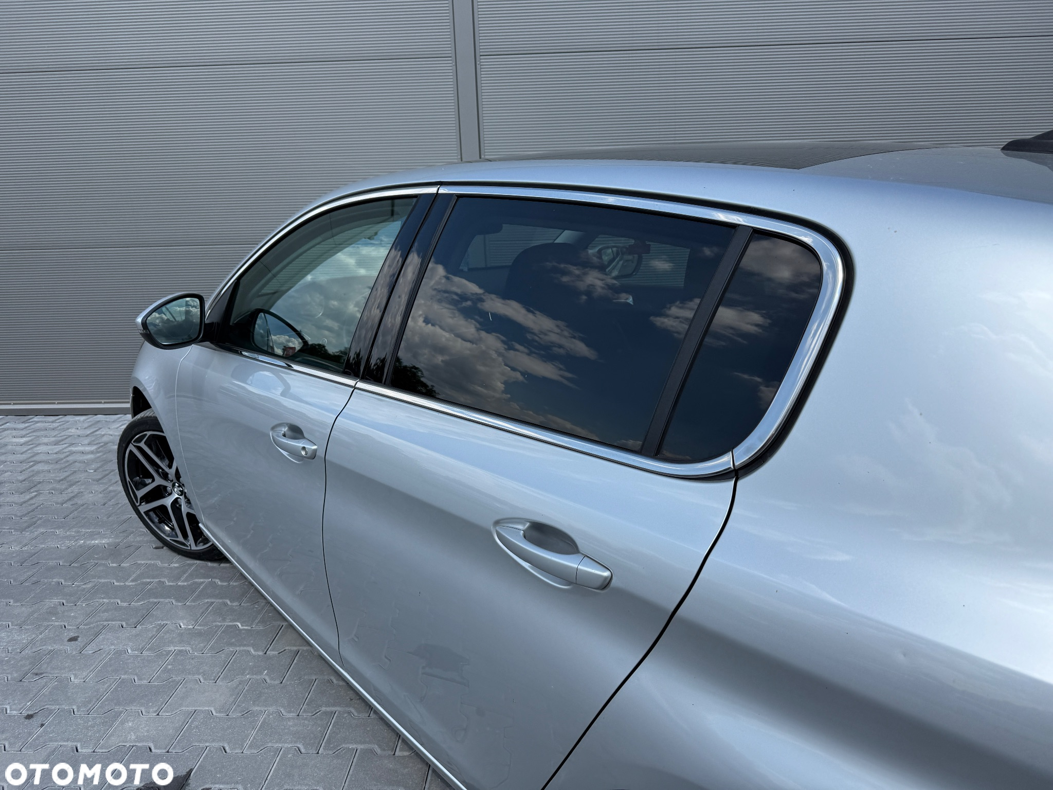 Peugeot 308 SW 1.2 PureTech GPF Allure S&S - 8