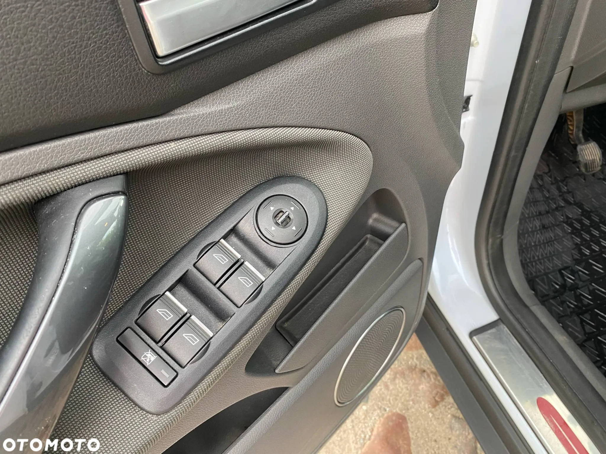 Ford Kuga 2.0 TDCi Titanium - 10