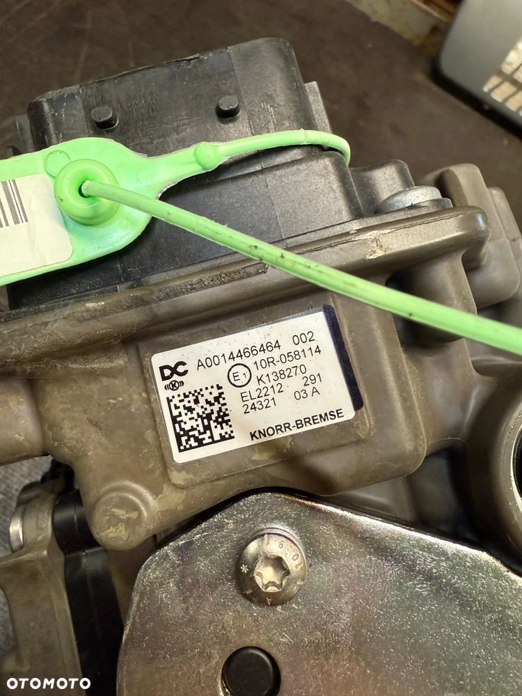 Osuszacz powietrza Knorr-Bremse K138270  Mercedes-Benz ACTROS MP4 A0014466464 - 3