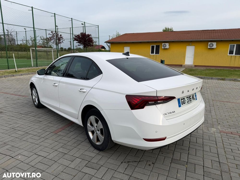 Skoda Octavia 2.0 TDI Edition - 5