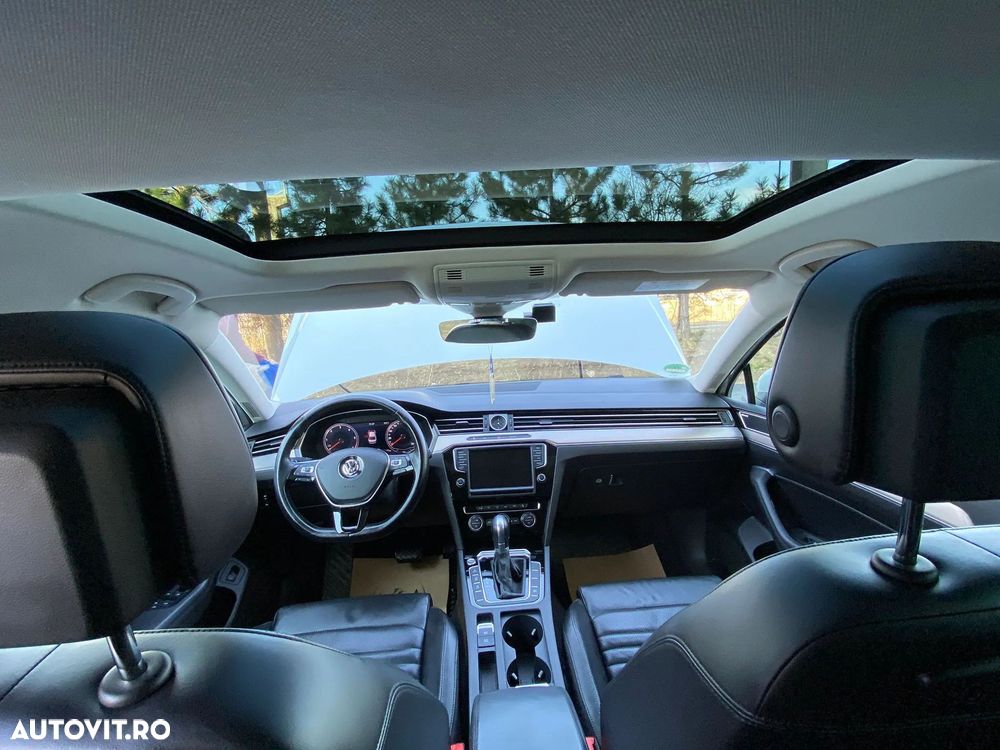 Volkswagen Passat 2.0 TDI DSG 4Motion Highline - 10