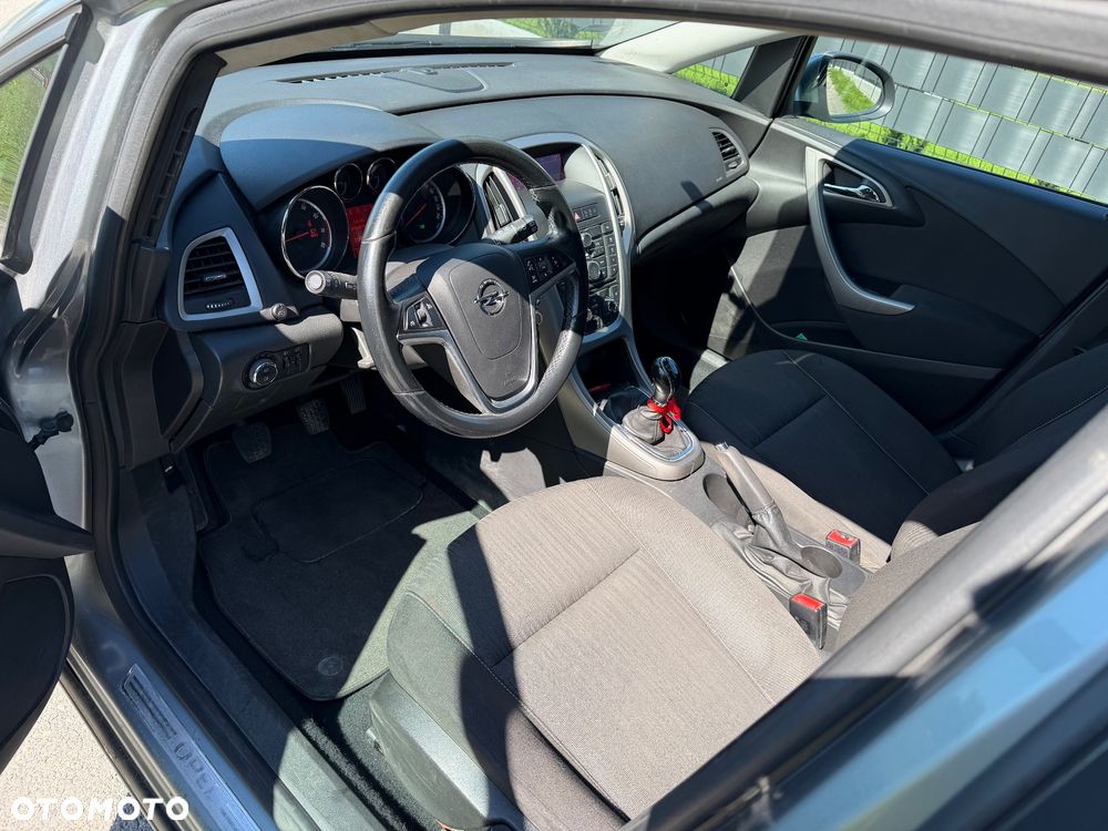 Opel Astra 1.4 Essentia - 11