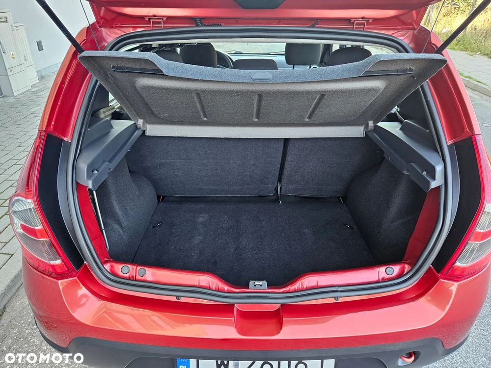 Dacia Sandero 1.6 MPI Stepway - 15