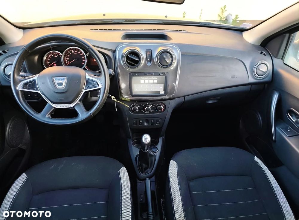 Dacia Sandero Stepway TCe 90 (S&S) Prestige - 9