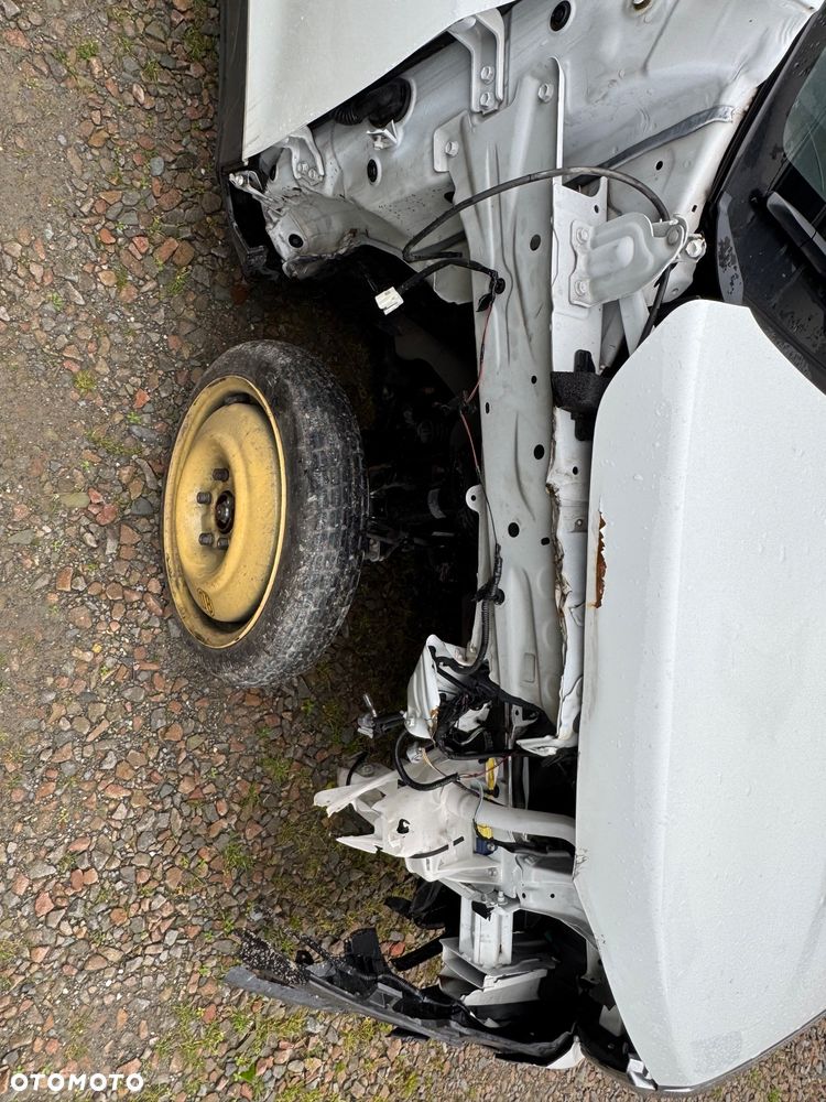 Suzuki SX4 S-Cross 1.0 T Comfort - 5