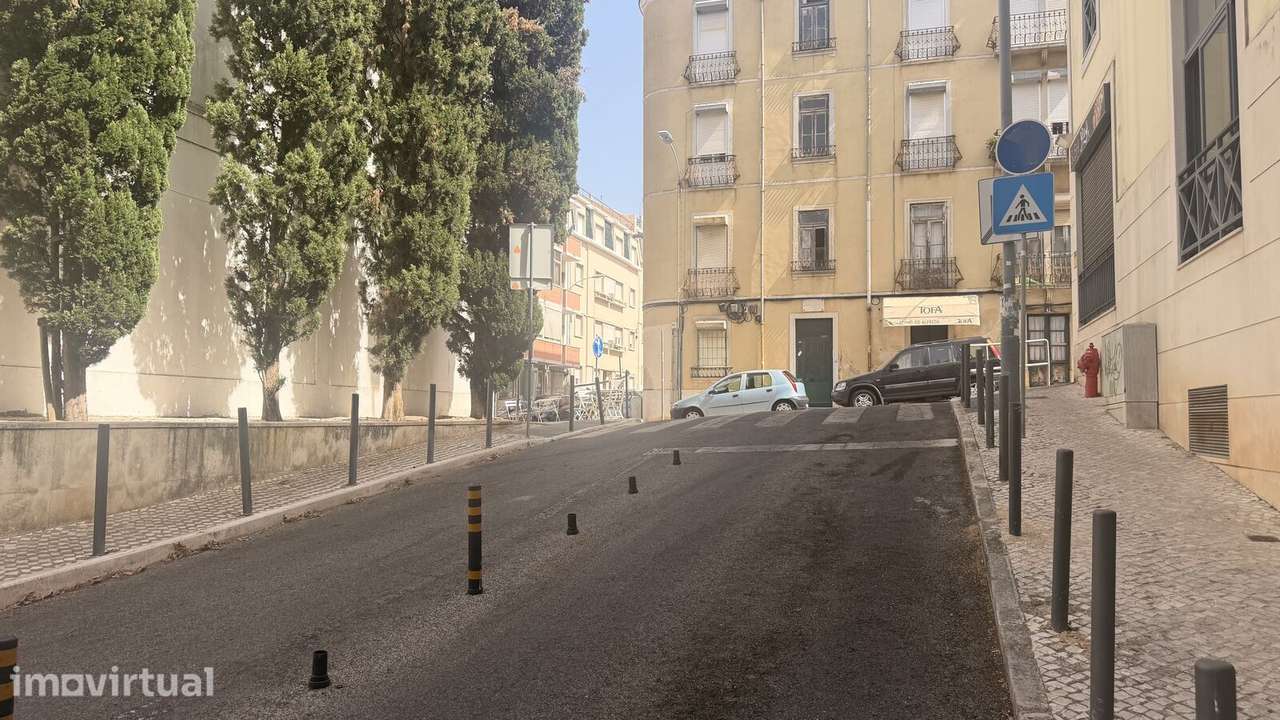 Apartamento T1 com estacionamento, Campolide, Lisboa - Grande imagem: 3/35