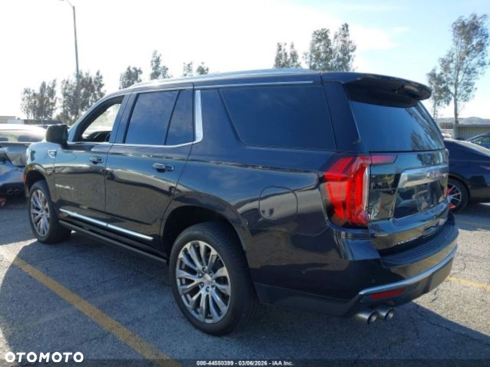 GMC Yukon - 3