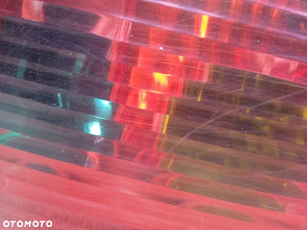 Lampa Prawa Tył + Wkład Peugeot 307 Hb - 7