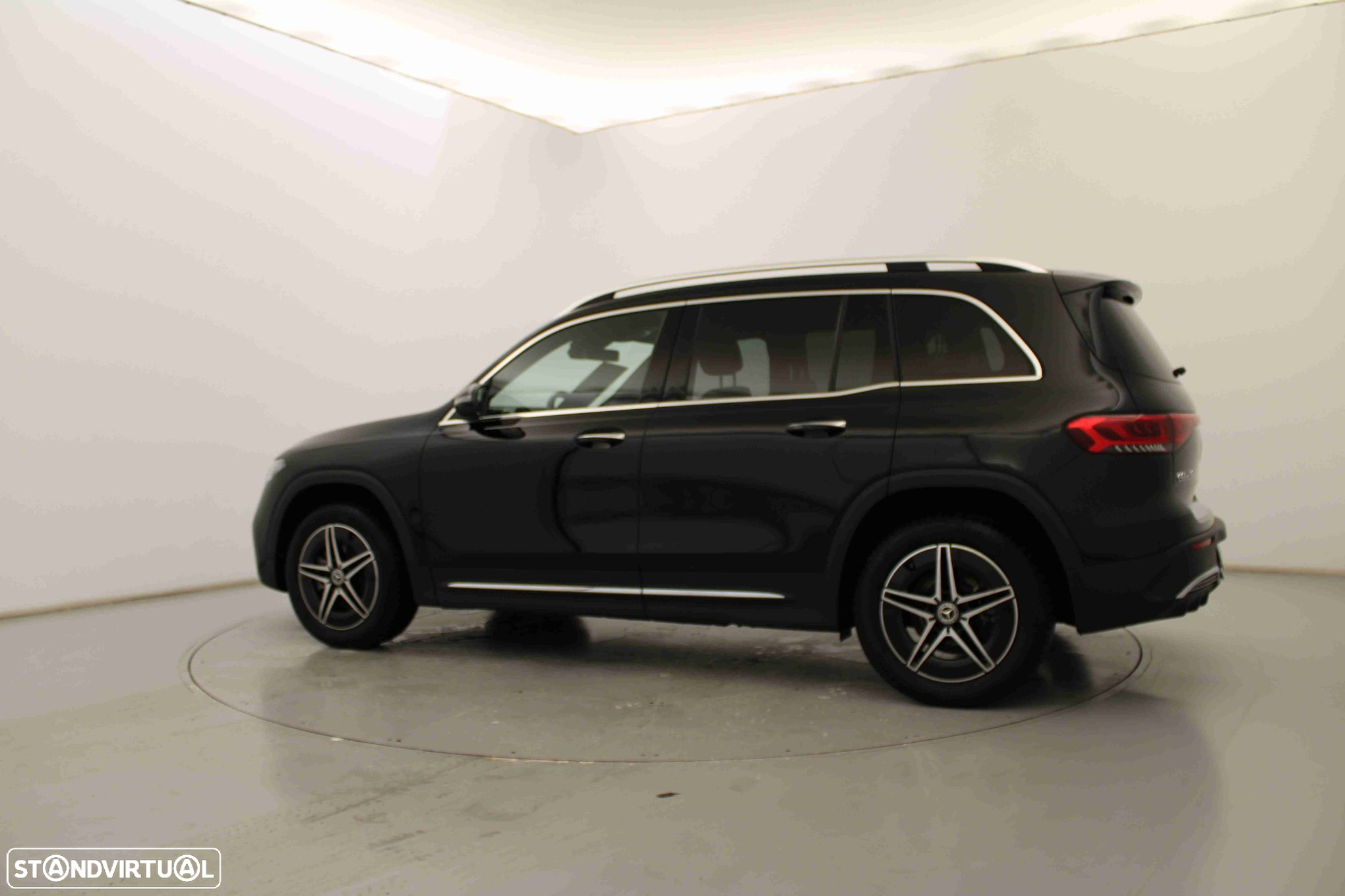 Mercedes-Benz EQB 250 AMG Line - 11