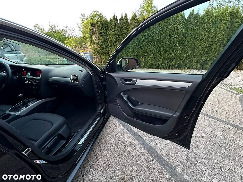 Audi A4 Avant - 14
