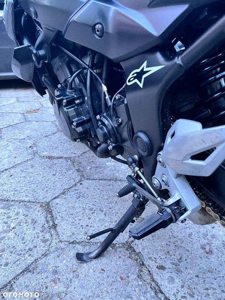 Suzuki GSR - 5