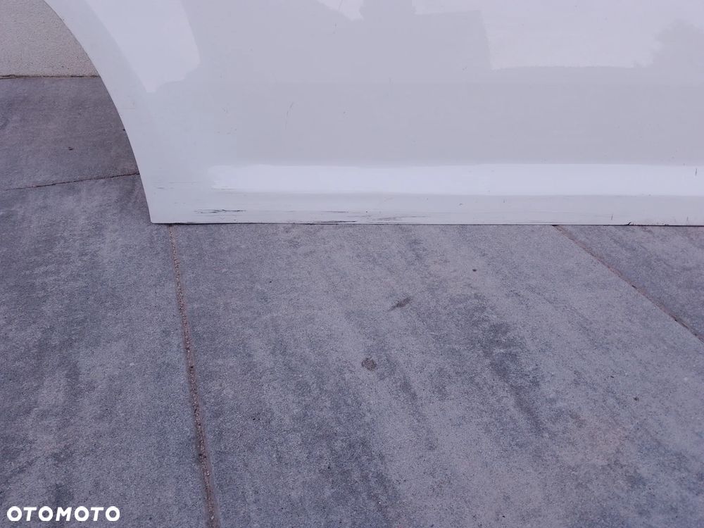 VW CADDY 2K5 DRZWI PRAWY BOK PRAWE BOCZNE  BIAŁE - 4