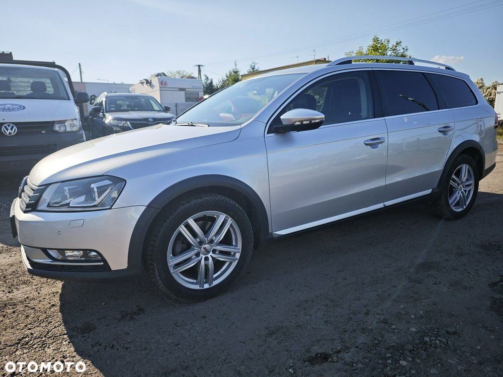 Volkswagen Passat Alltrack 2.0 TSI 4Mot DSG - 2