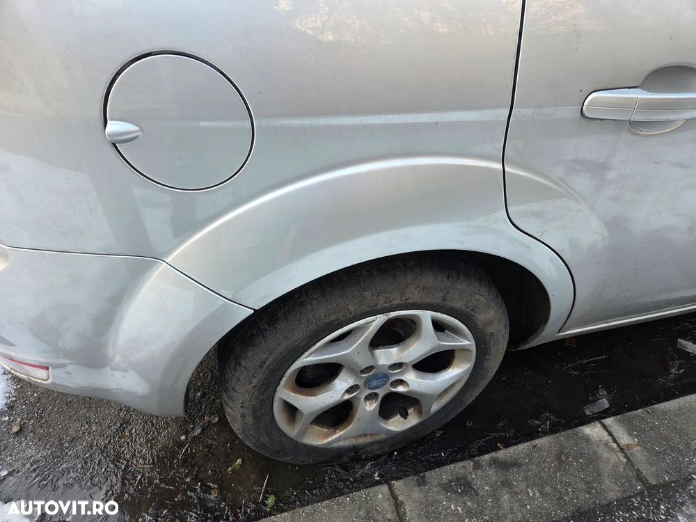 Ford Focus 1.6 TDCI DPF Titanium - 11