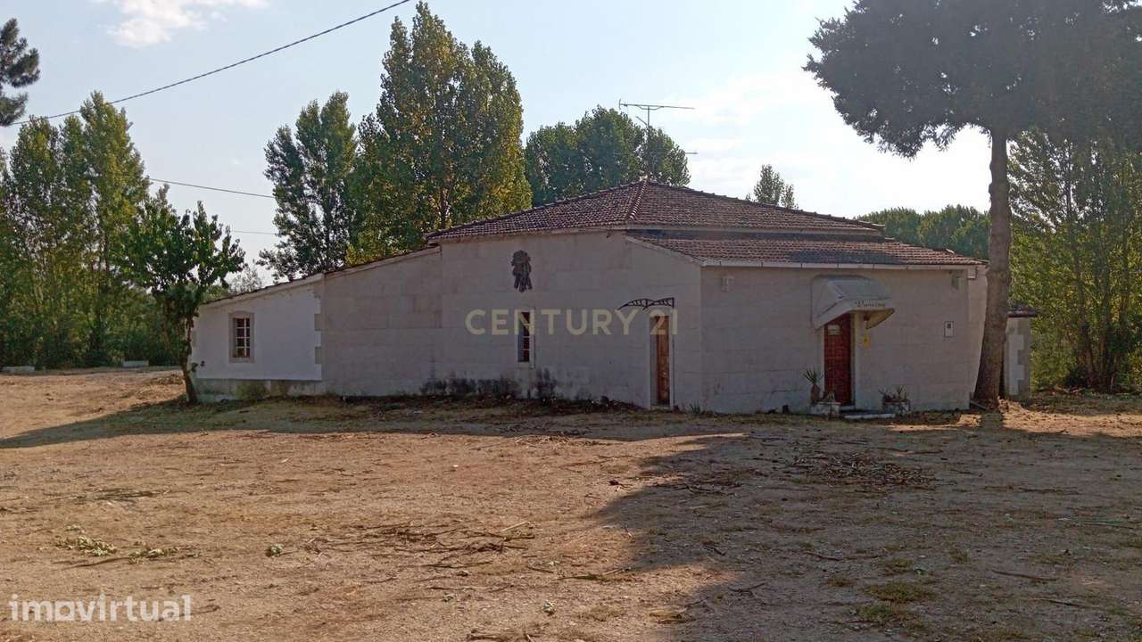Espaço Comercial em Vila Real com Vista Panorâmica e Jardim - Grande imagem: 4/20