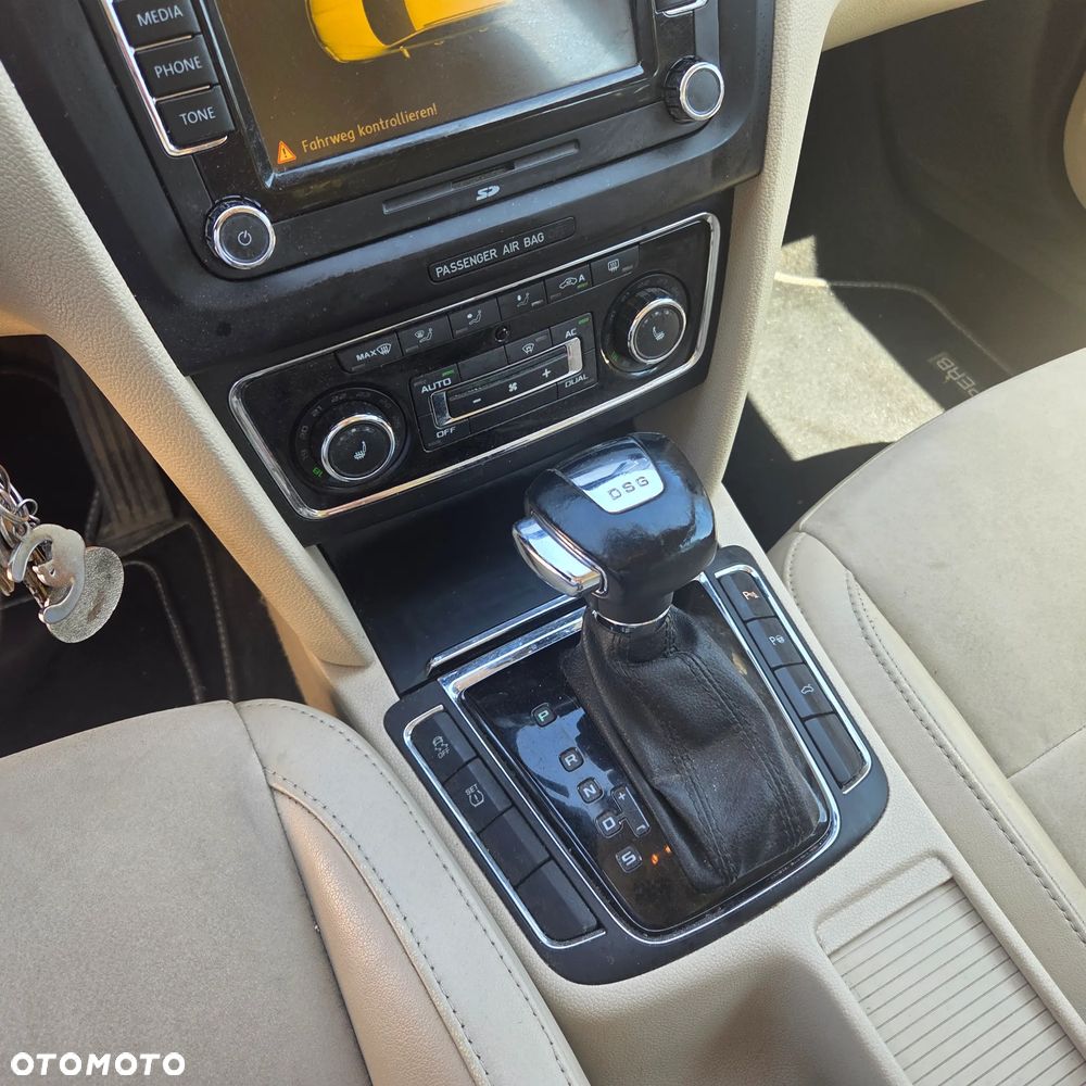 Skoda Superb 1.8 TSI Elegance DSG - 7