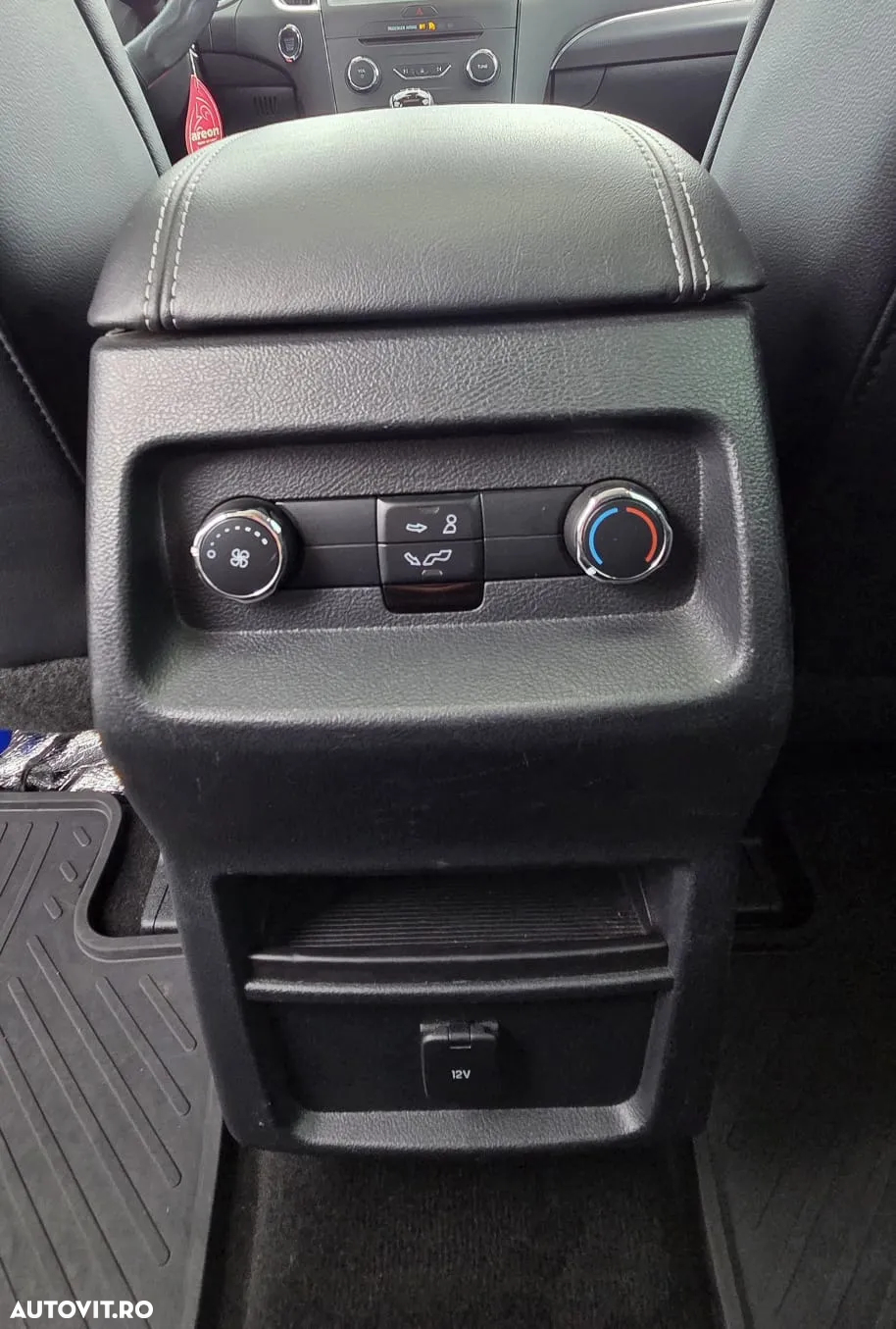 Ford Galaxy 2.0 TDCi Titanium - 20