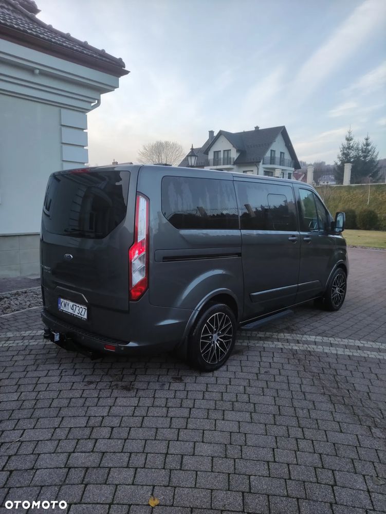 Ford Tourneo Custom 2.0 EcoBlue L1 Titanium - 4