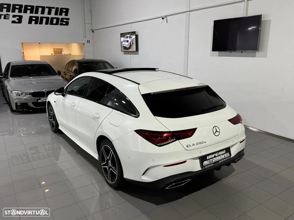 Mercedes-Benz A 250 e AMG Line - 8