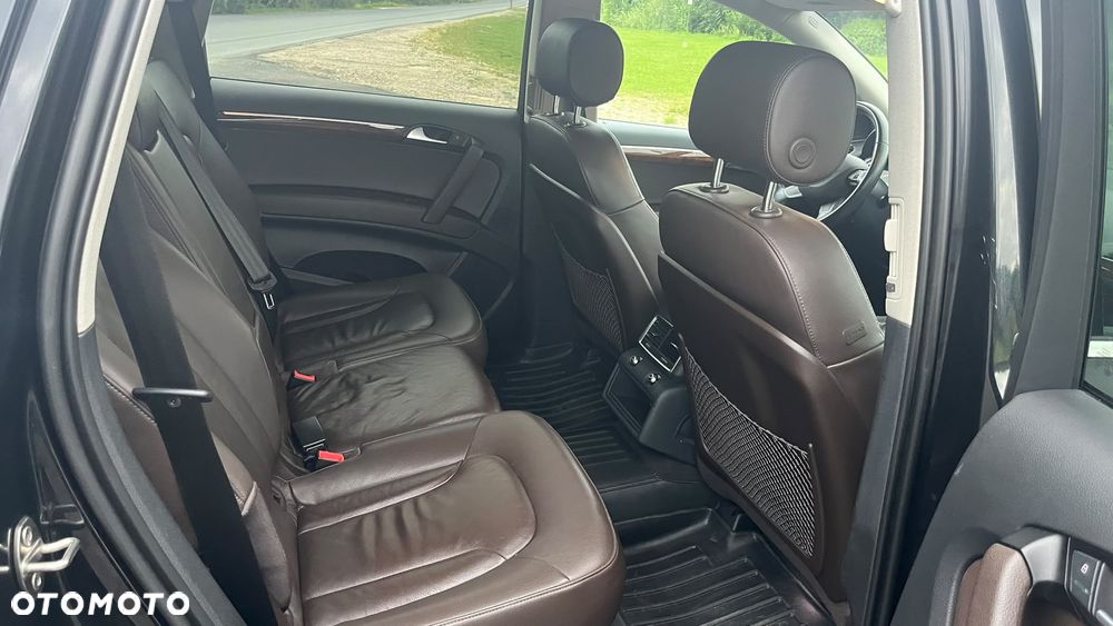 Audi Q7 - 10